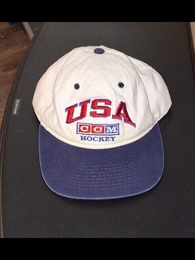 Vintage CCM USA Hockey White & Navy Snapback Baseball Cap